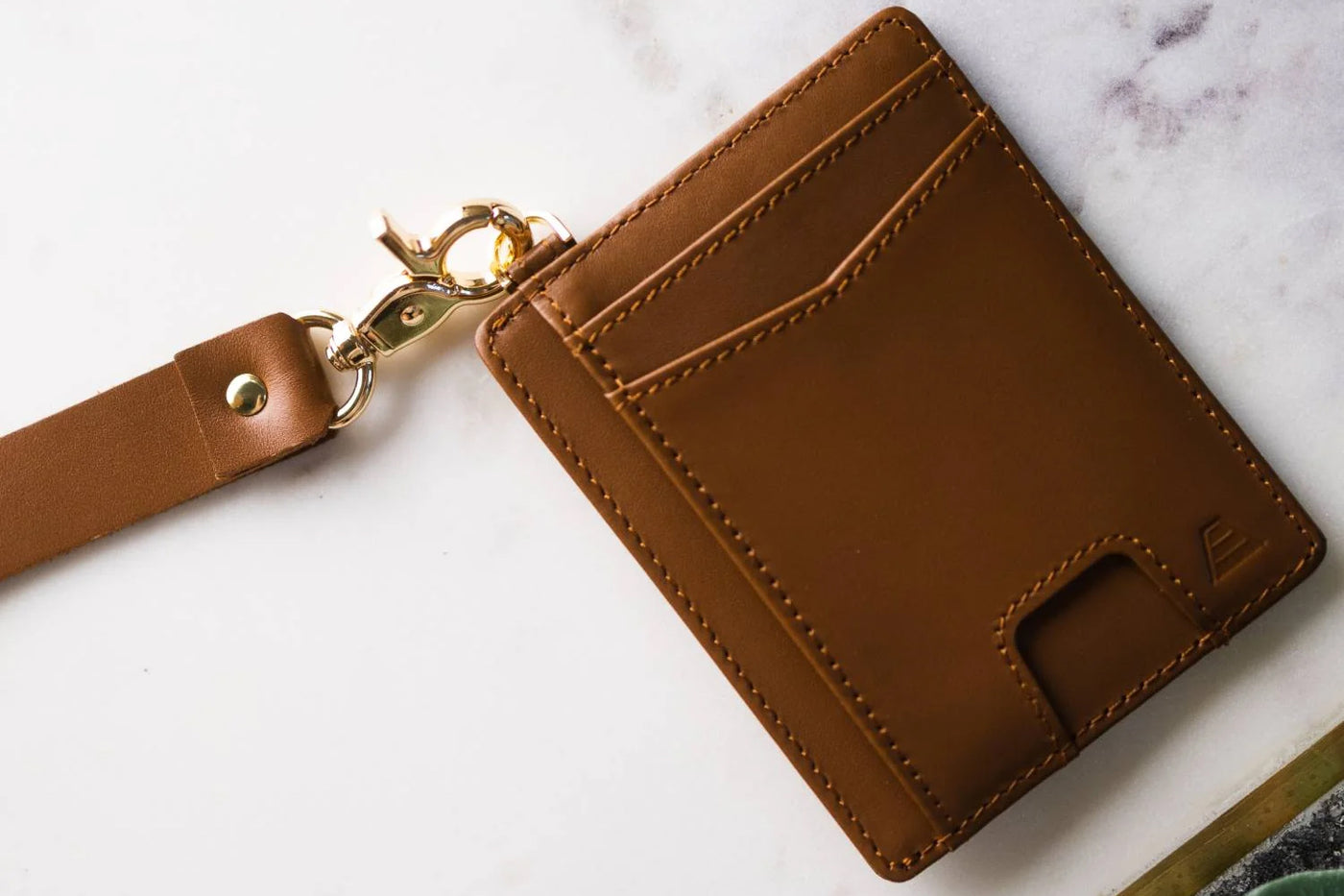 Can You Wash Leather? Andar