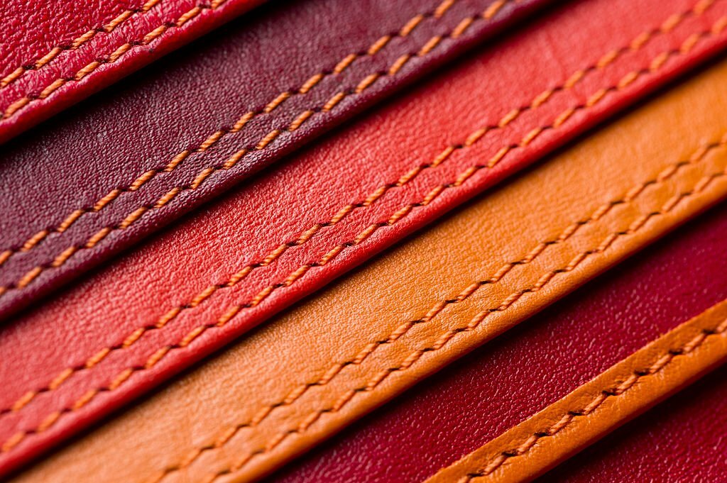 Best Wallet Material: Ultimate Guide – Andar