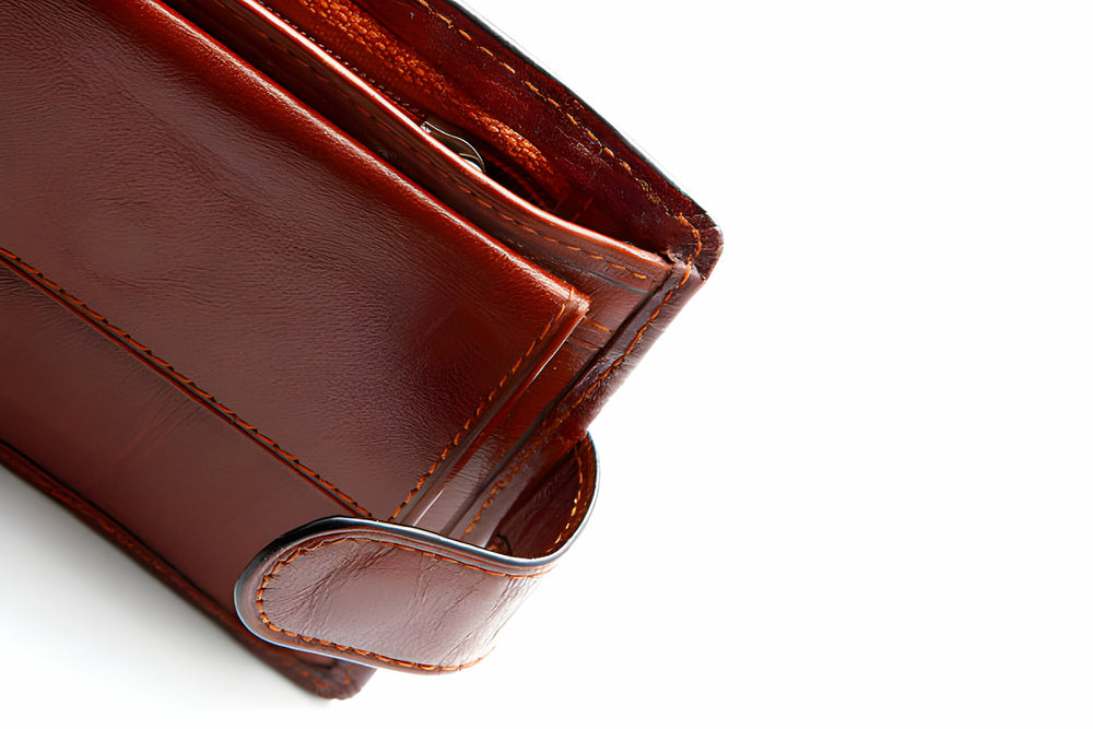 what is a front pocket wallet 