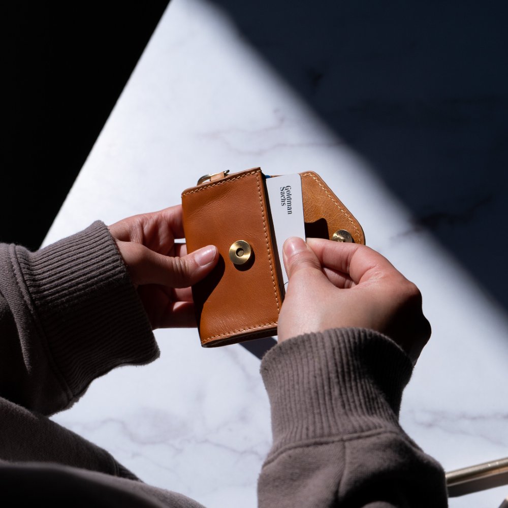 Where to Buy Leather Wallets: Andar’s Insider's Guide!
