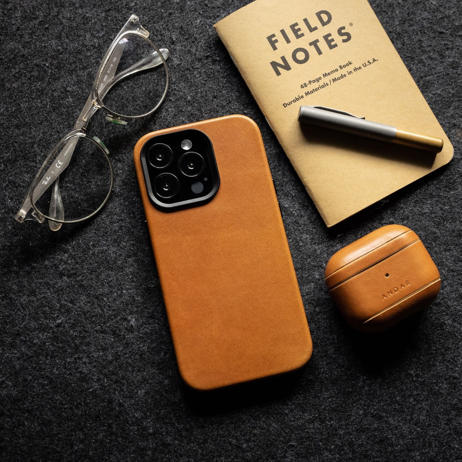iPhoneAir用ケース Andar Aspen 日本未発売 Leather iPhone Case | The