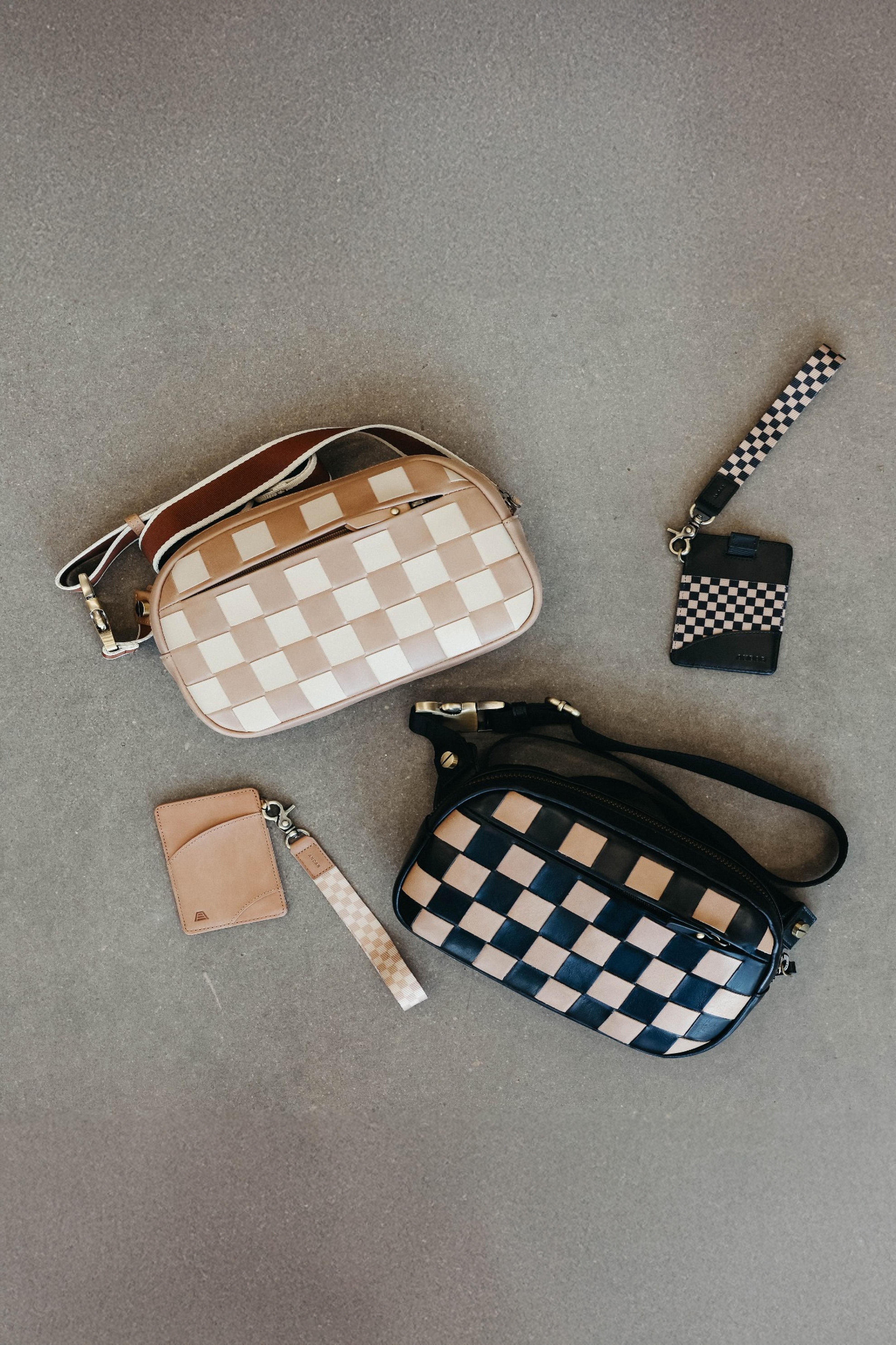 Andar Models Full Grain Leather Wallets | Leather Goods | Andar