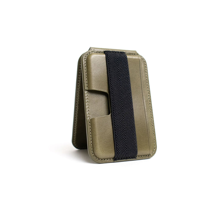 Moss | Black Strap