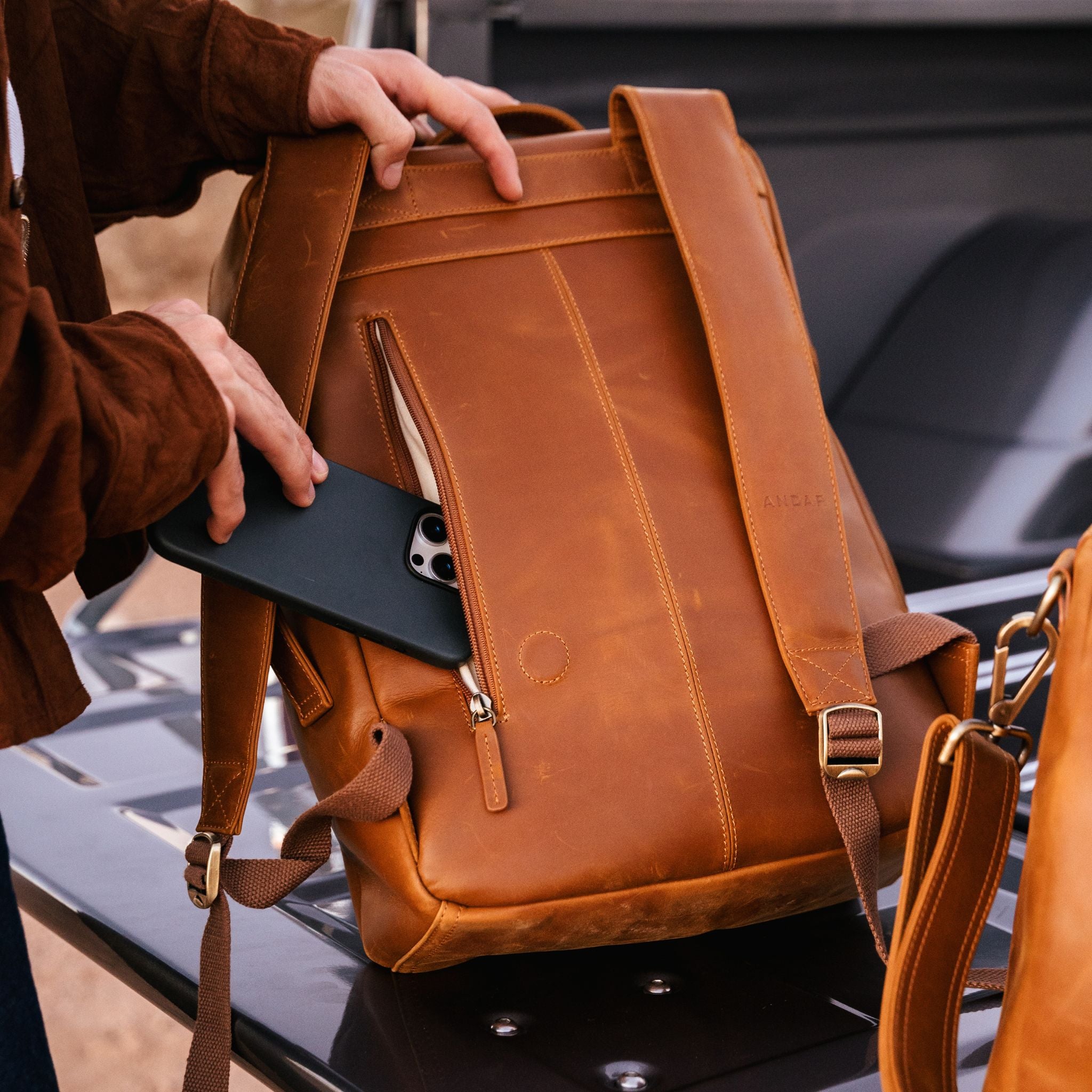 Manhattan Backpack Leather Laptop Backpack | The Manhattan | Andar
