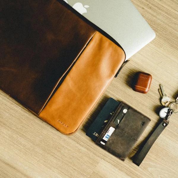 The Capsule - Andar Wallets